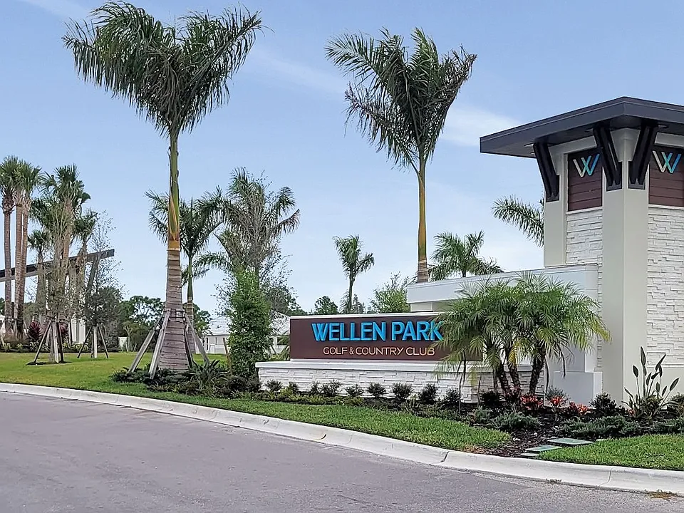 12320 Wellen Golf St #202
