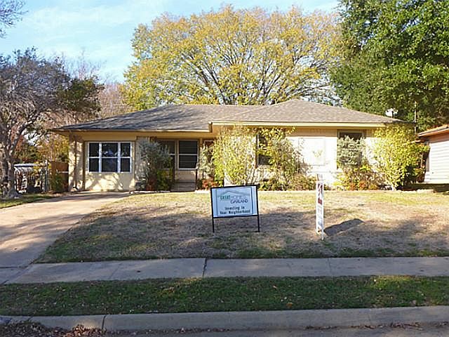 1st image of 409 Valencia Dr
