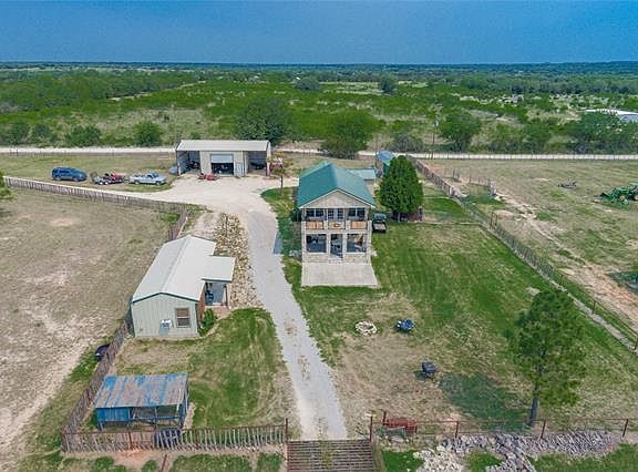 3rd image of 2440 County Road 243