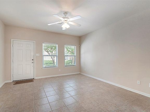 5th image of 3212 Baer St