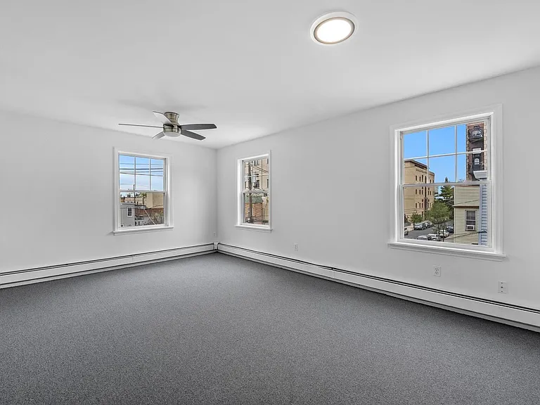 282 Saint Pauls Ave #2 — Photo 13
