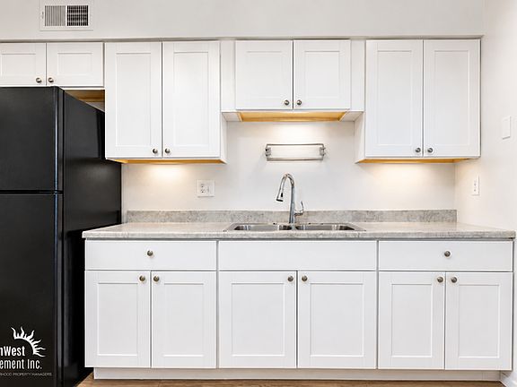 3rd image of 6816 N 17th Ave APT 4