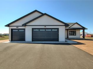 14023 42nd Ave, Lake Hallie, WI 54729