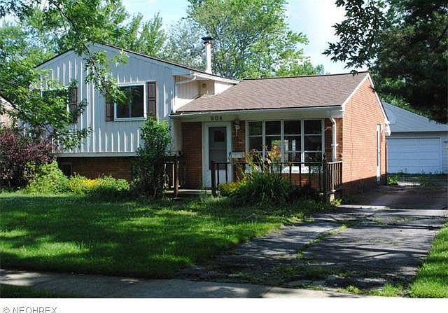 1st image of 908 Wilder Ave