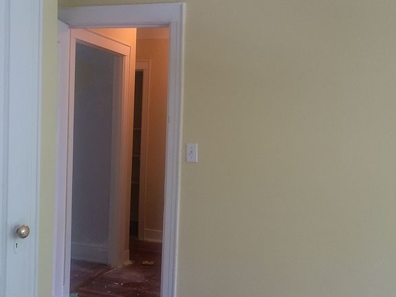5th image of 3416 93rd St APT B3
