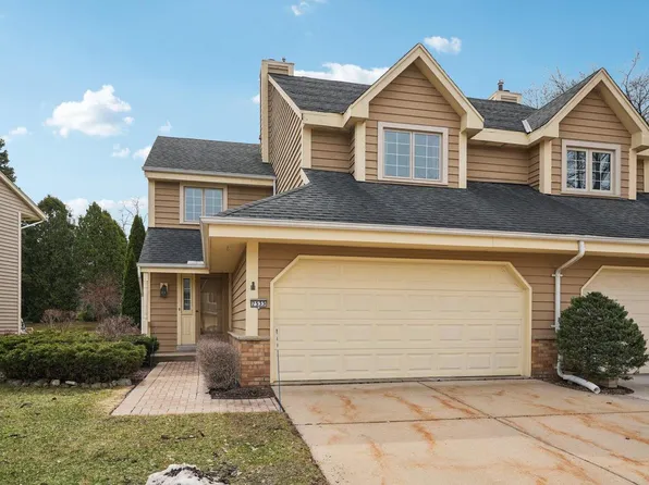 7533 West Tuckaway Creek DRIVE, Franklin, WI 53132