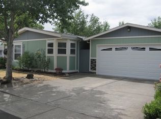 711 Bluegrass Ave, Woodburn, OR 97071