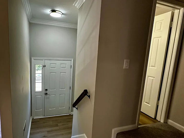 404 Cabin Ct — Photo 9