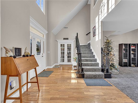 5th image of 5 Branderburg Ln