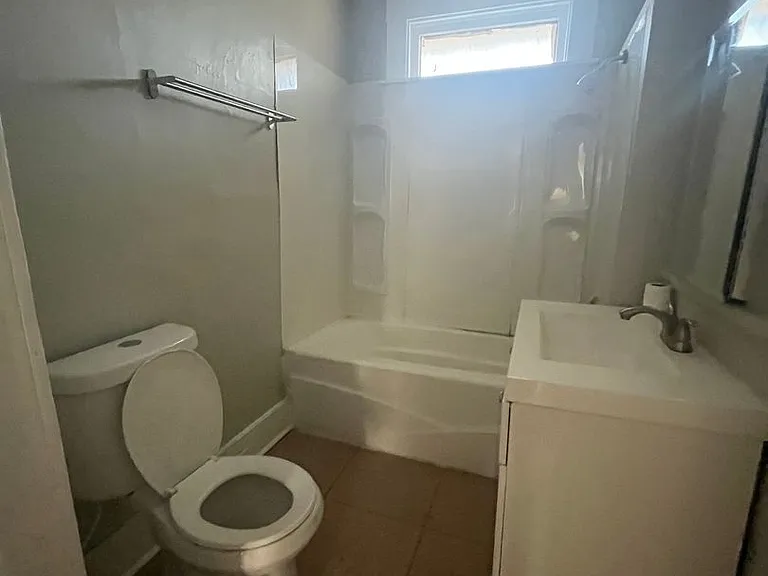 3576 Spottswood Ave — Photo 8