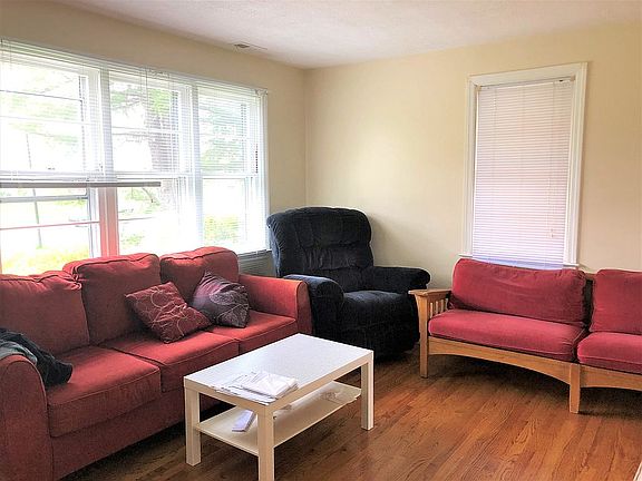 LR in NW corner of house