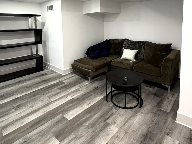 4615 Oakland Ter SW — Photo 9