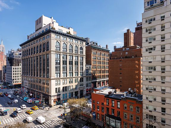 4th image of 101 W 12th St APT 9O