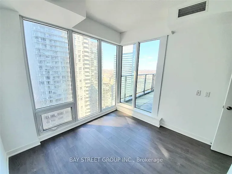 115 Blue Jays Way E #3007 — Photo 9