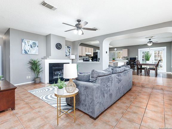 5th image of 16111 Walnut Creek