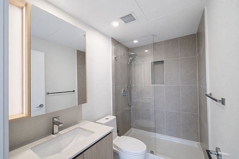 Surrey Apartment for rent - 2 Bedrooms — photo 7