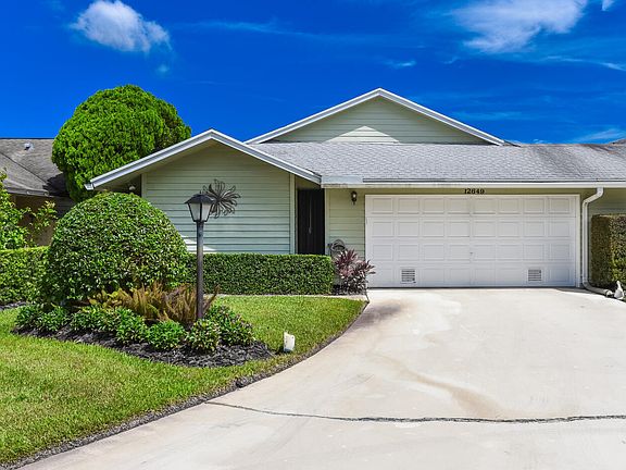 2nd image of 12649 SE Cascades Court