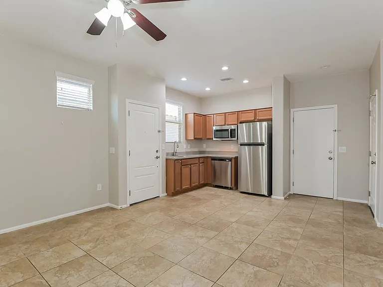 6851 W Leeward Cove Way — Photo 7