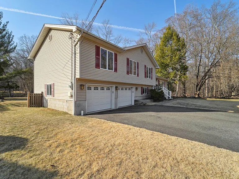 324 Brook St #324 — Photo 47