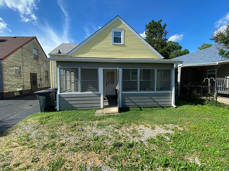 122 E Francis Ave — Photo 31