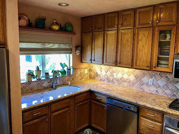 Front Unit Kitchen 