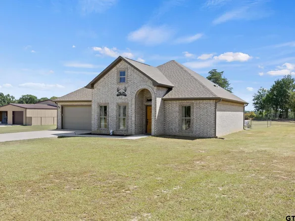 25 Private Road 54329, Pittsburg, TX 75686