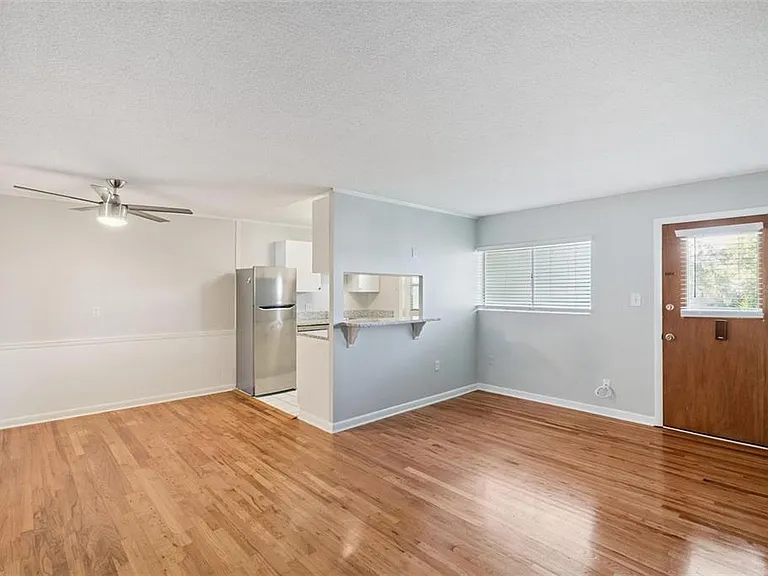 320 Lakeview St #213 — Photo 5