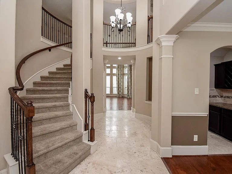 6034 Gracys Landing Ln — Photo 8