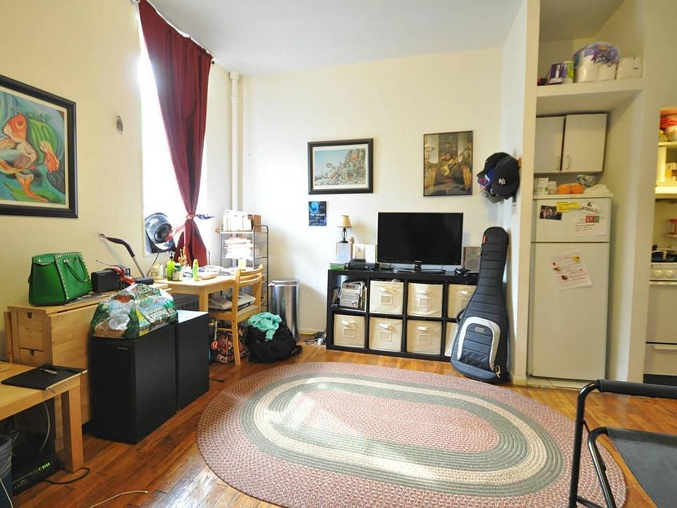 1st image of 40 W 95th St APT 3C