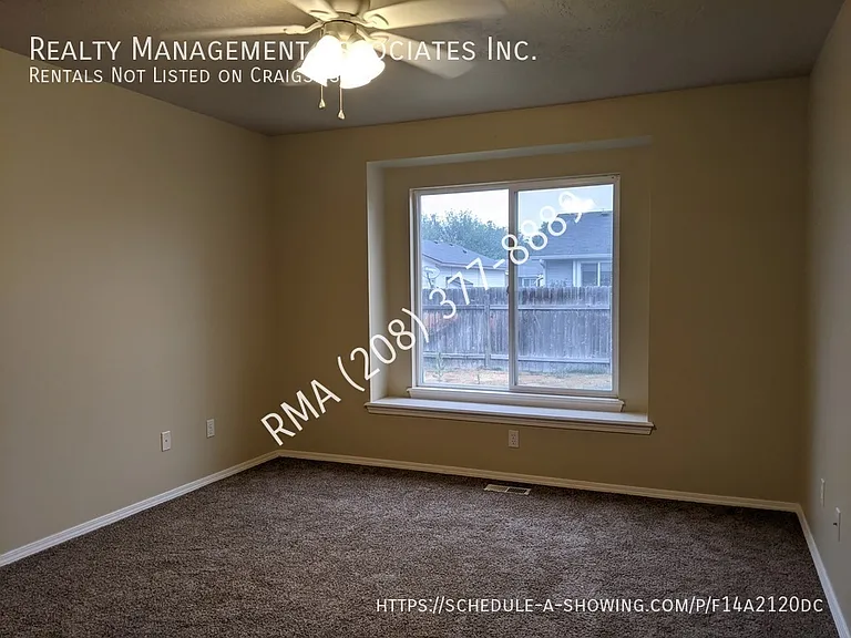 13426 W Acorn St — Photo 5