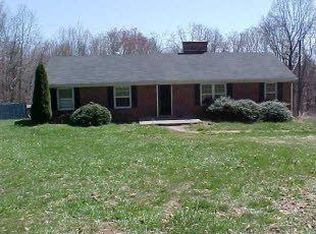 10270 New Chapel Rd, Spout Spring, VA 24593