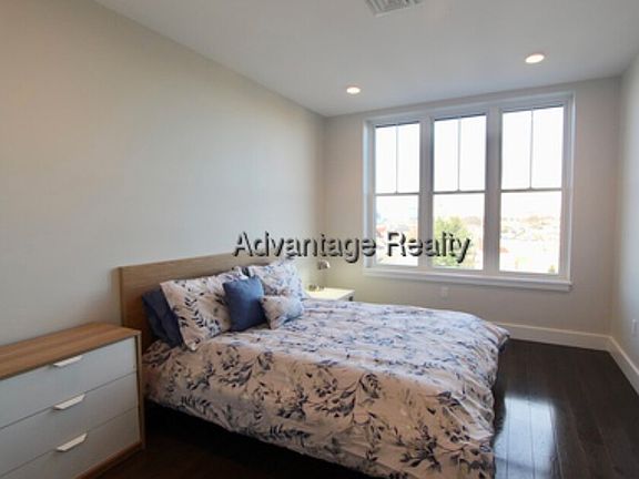 3rd image of 430 McGrath Hwy #434-208