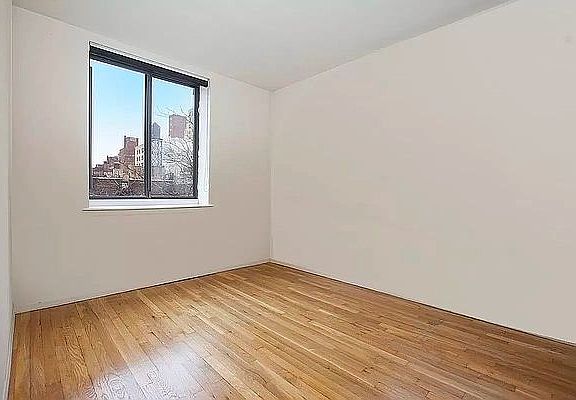 5th image of 433 W 43rd St APT 3E