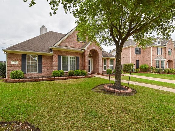 3rd image of 13714 Brannon Field Ln