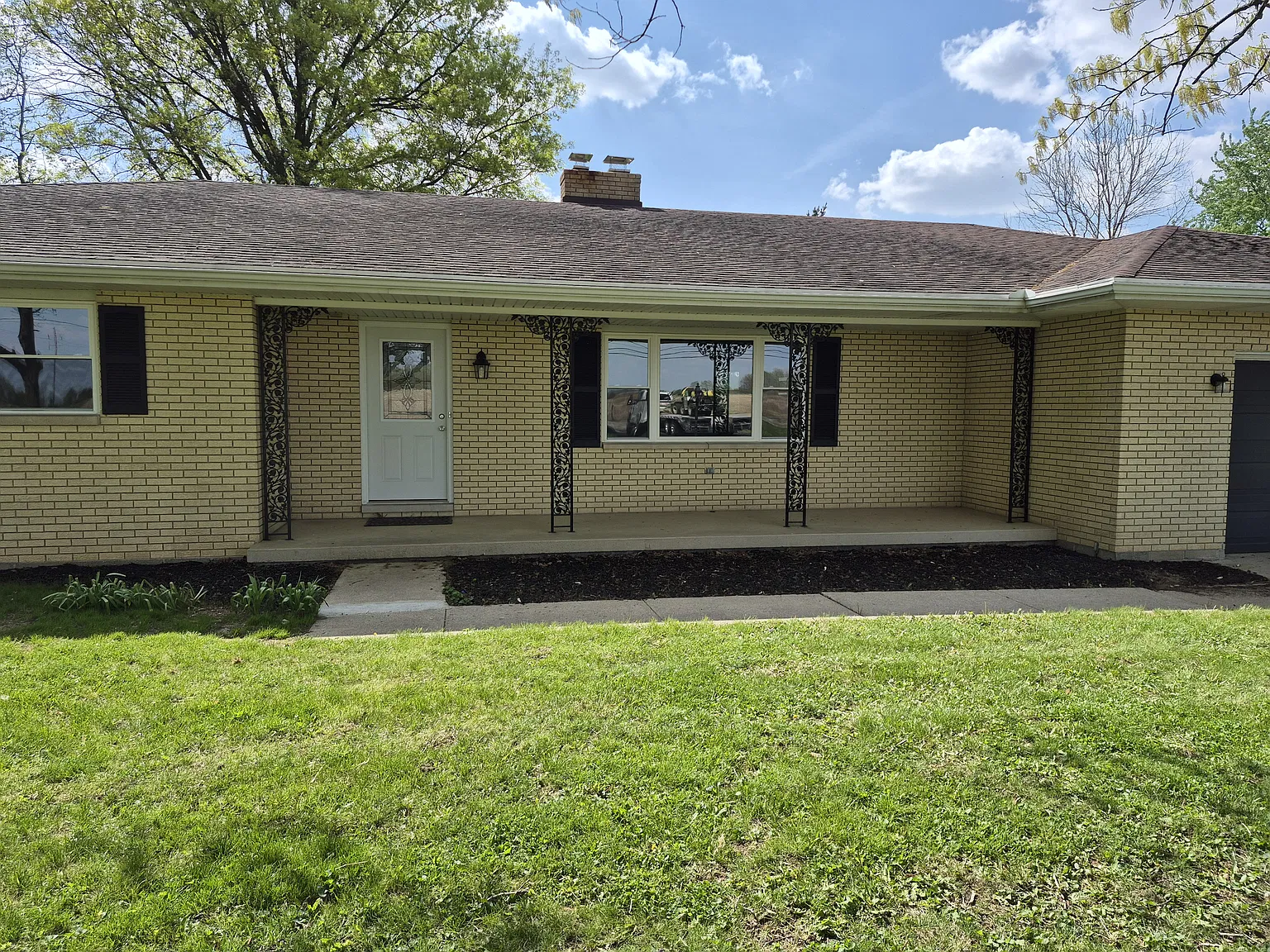3 bed, 2.5 bath, 1783 sqft, $1,925 — Photo 1