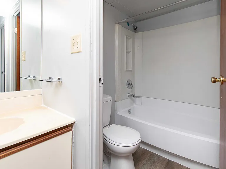 Premier Village Apartments — Photo 24