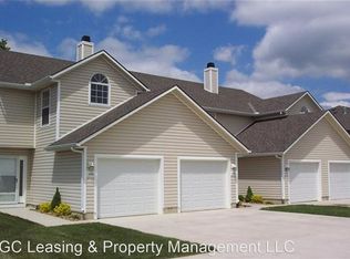 908 Garden Dr, Harrisonville, MO 64701