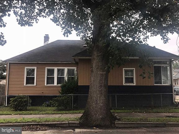 2nd image of 203 No 39 St