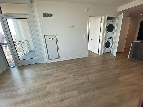2nd image of 755 N Hudson Ave #2503