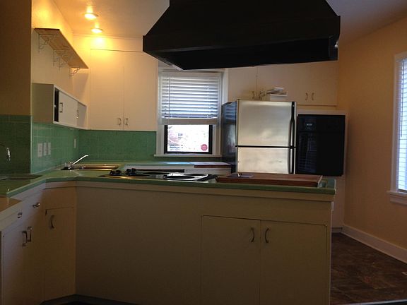 4th image of 18514 Ballinger Way NE