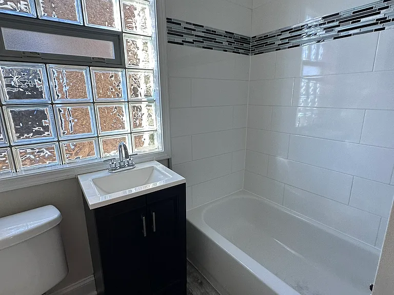733 Elm St #31 — Photo 8