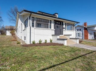 613 Mountain View Ave, Maryville, TN 37803
