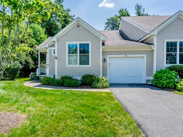 26 Grey Hawk Dr #647, Mashpee, MA 02649