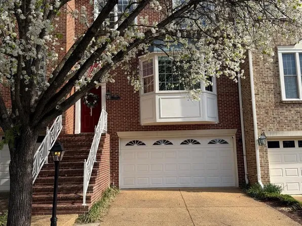 10424 Breckinridge Ln, Fairfax, VA 22030