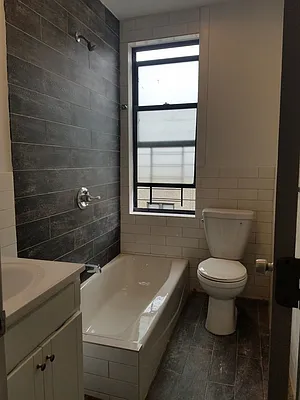 Rented by Bruma Realty LLC | media 3