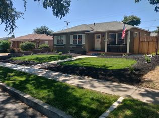 909 N 9th Ave, Upland, CA 91786