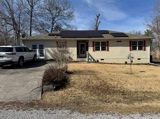 15 Rena Cir, Crossville, TN 38572