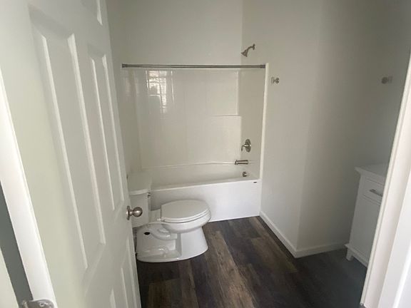 3rd image of 128 Washington St