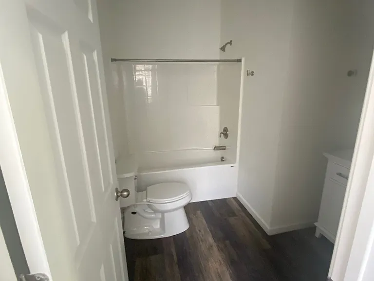 128 Washington St — Photo 3