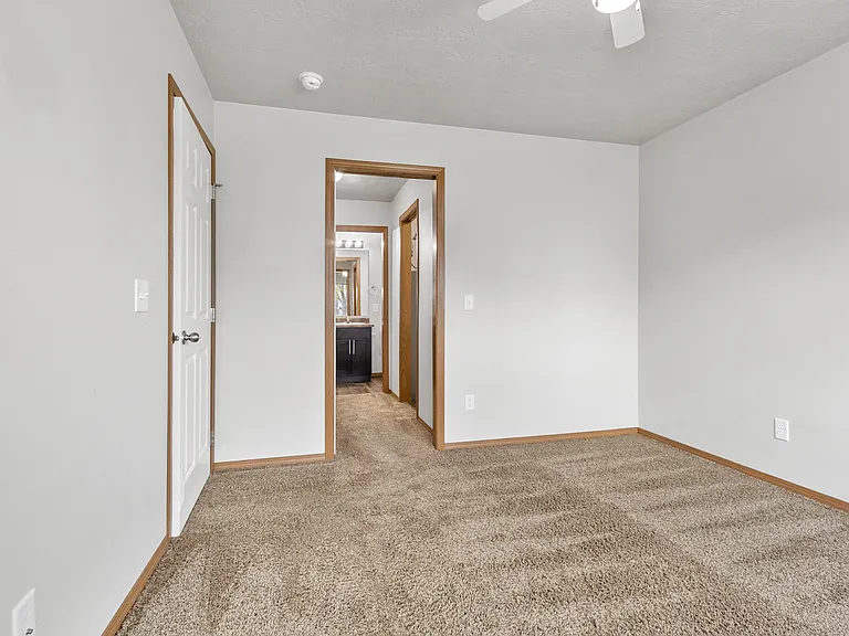 100 S Augusta Pl — Photo 11